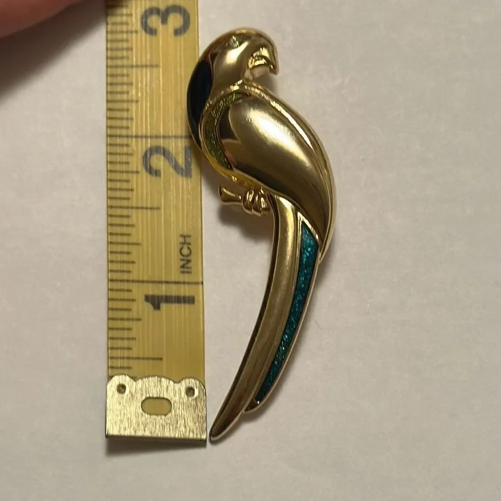 Liz Claiborne Gold Tone Green Enamel Clear Rhinestone Parrot Bird Brooch Vintage